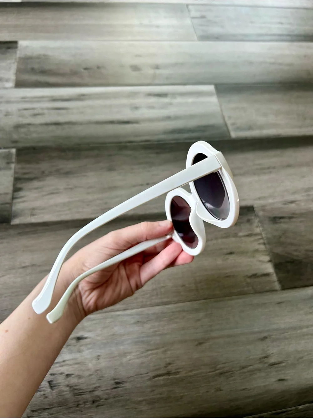 💸 5/20 Retro Kurt Cobain Style Oversized Round White Sunglasses